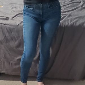 Skinny blue jeans